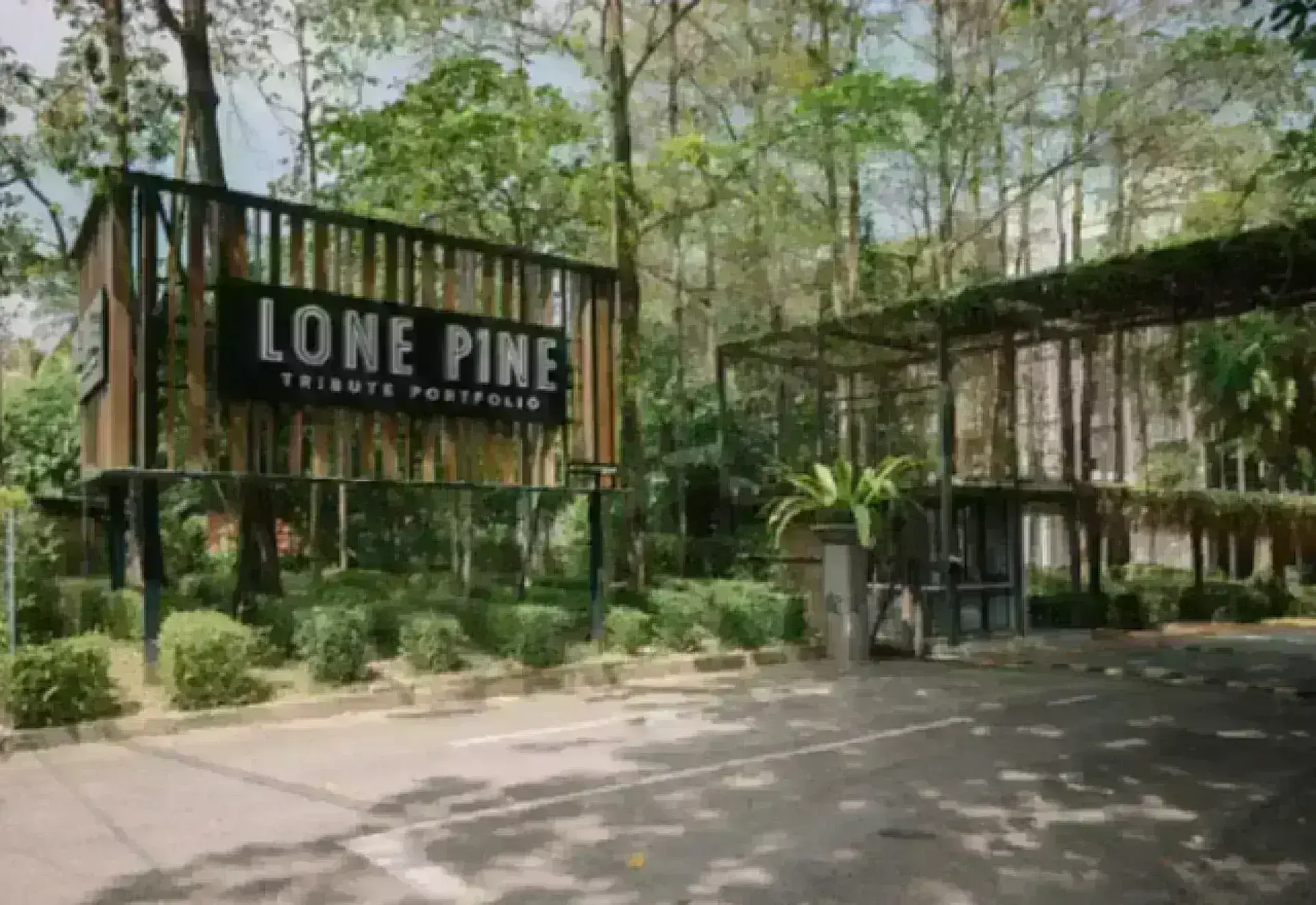 Lone Pine 孤松酒店