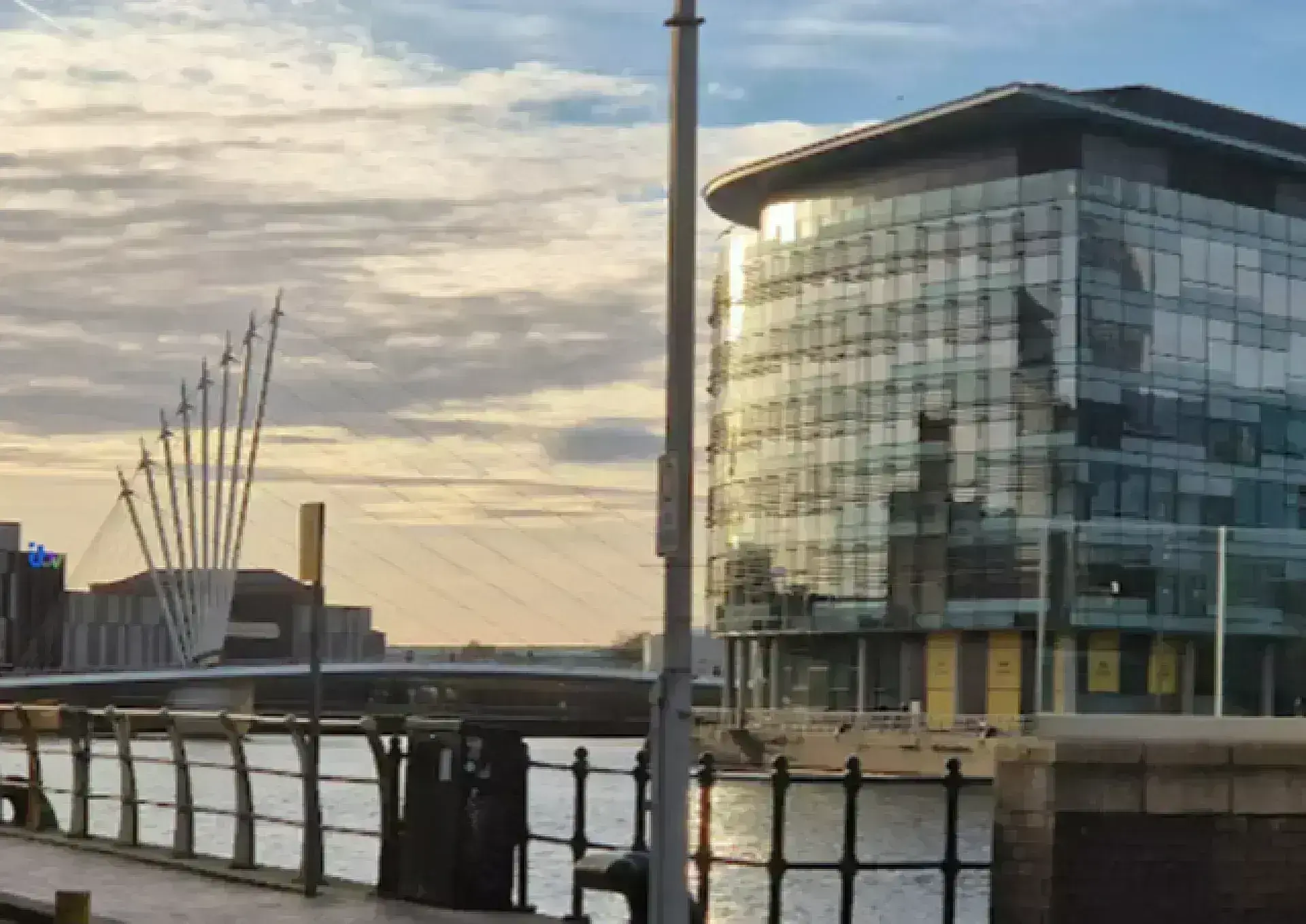 The Lowry Outlet Mall 勞瑞奧特萊斯購物中心